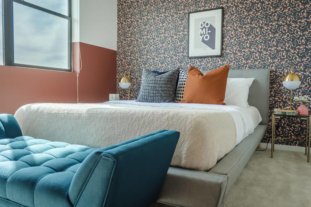 New! Stunning 1BR/1BA DT Phoenix Apt By Domio - thumb 20