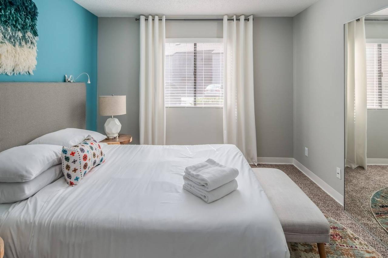 2BR Apt In North Phoenix With Pool By WanderJaunt - thumb 9