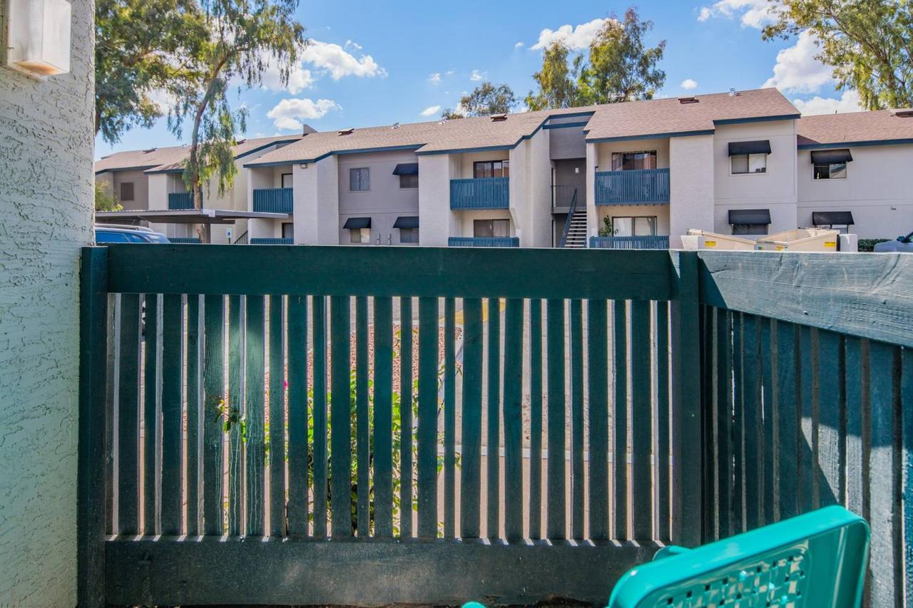 2BR Apt In North Phoenix With Pool By WanderJaunt - thumb 17