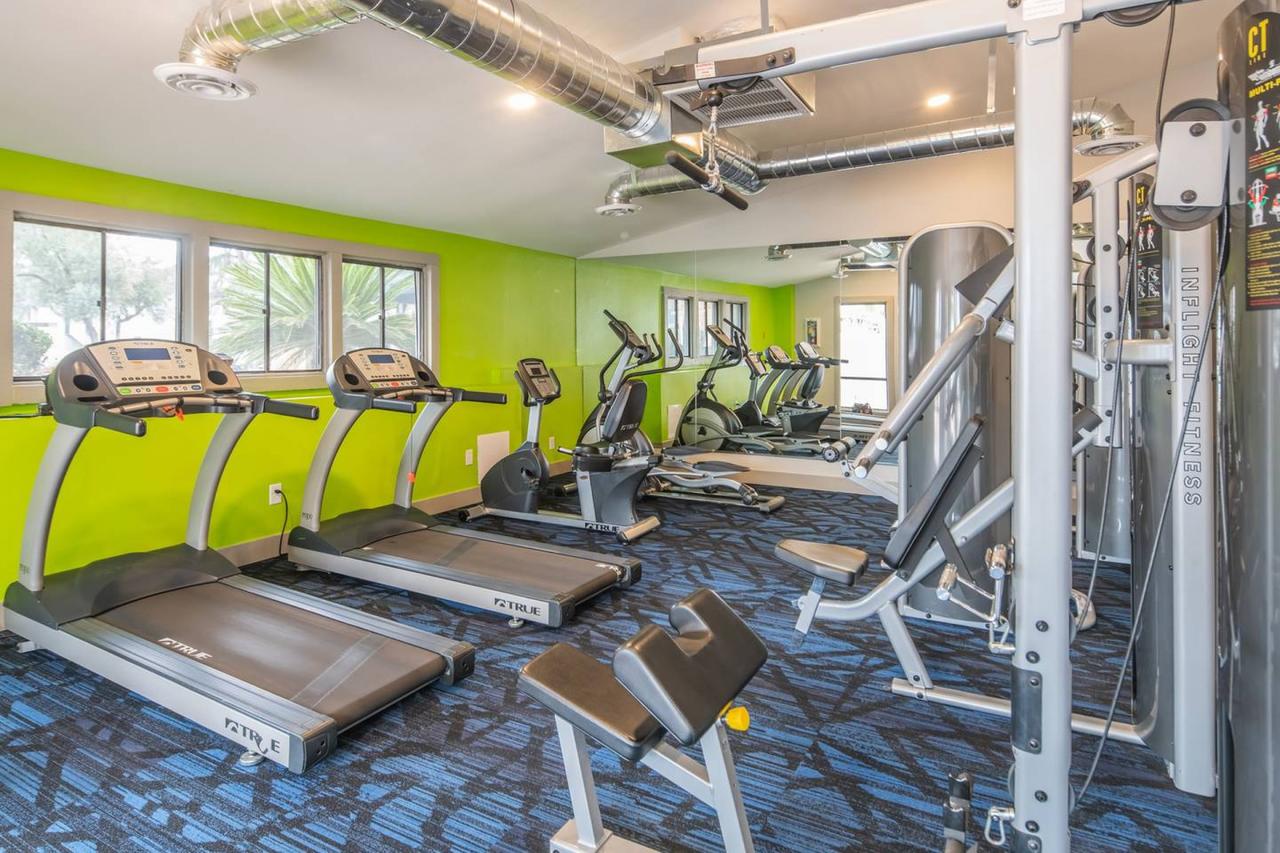 2BR Apt In North Phoenix With Pool By WanderJaunt - thumb 2