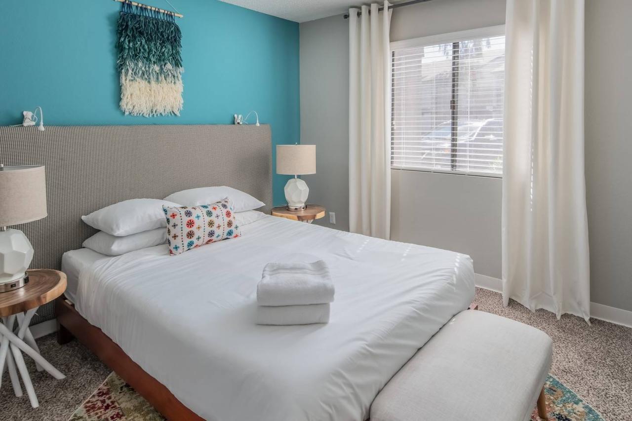 2BR Apt In North Phoenix With Pool By WanderJaunt - thumb 16