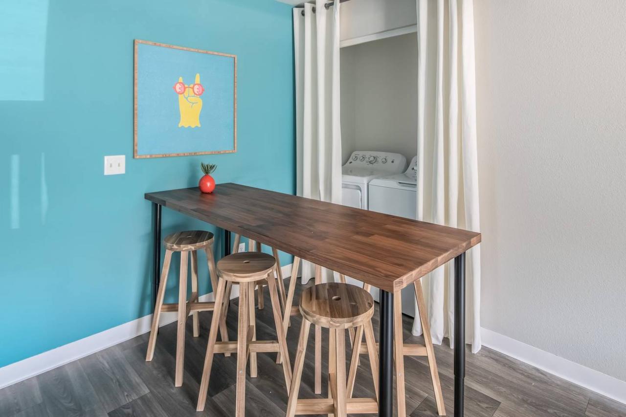 2BR Apt In North Phoenix With Pool By WanderJaunt - thumb 20