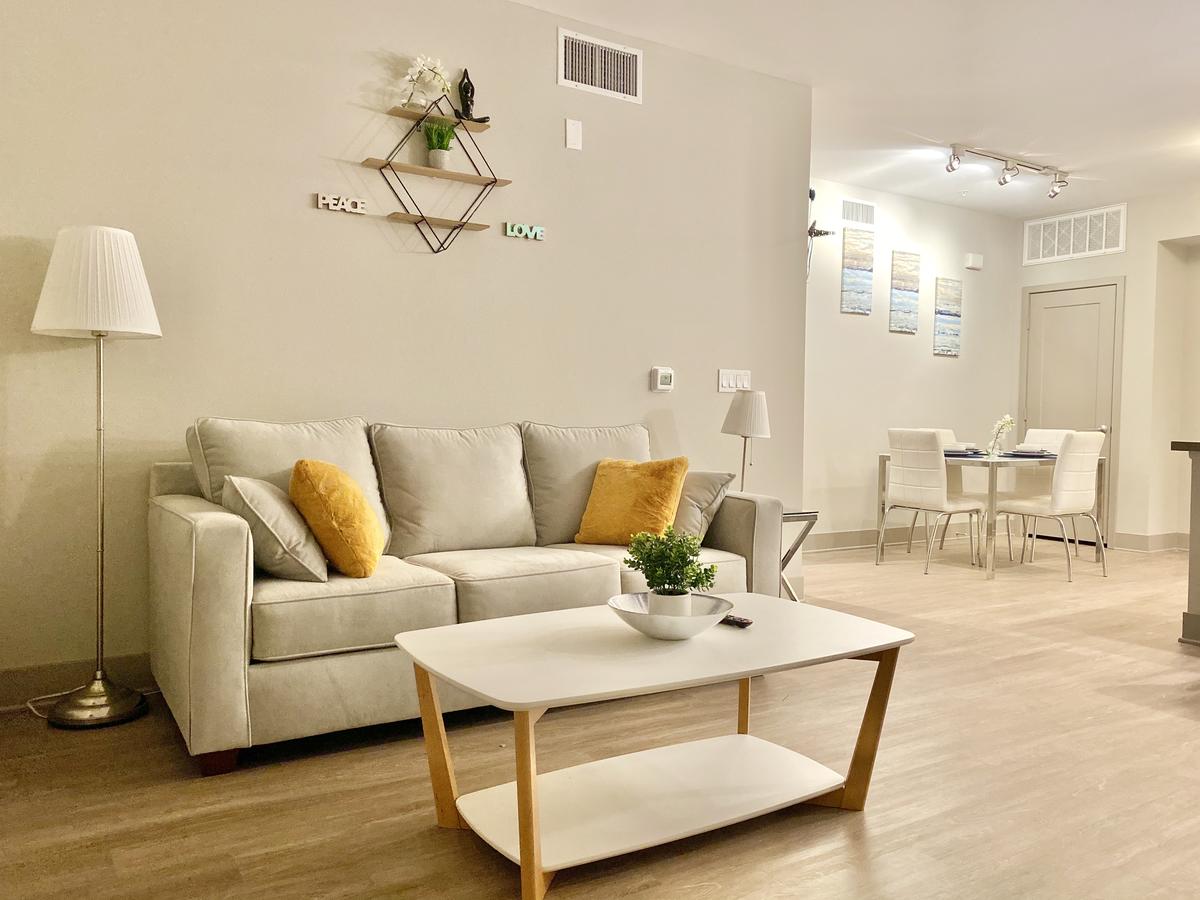 Spectacular 2BR Suite Close To Disneyland - thumb 13