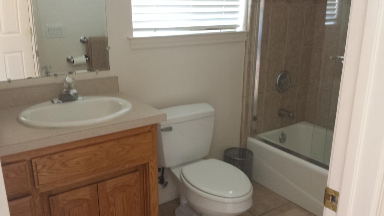 90 San Luis Street Unit D One-Bedroom Apartment - thumb 1