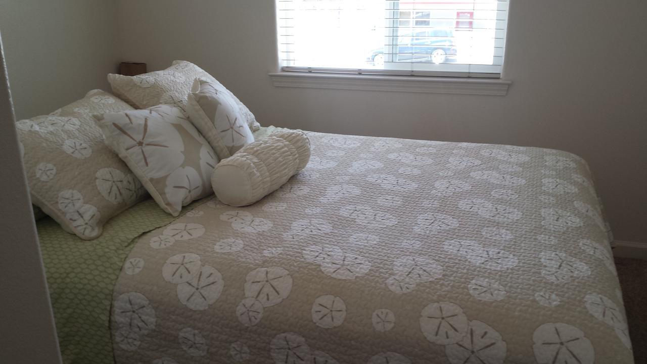 90 San Luis Street Unit D One-Bedroom Apartment - thumb 5
