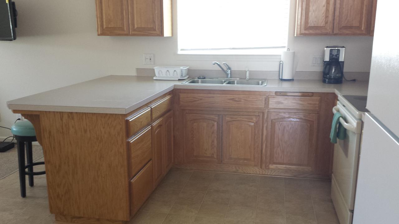 90 San Luis Street Unit D One-Bedroom Apartment - thumb 3