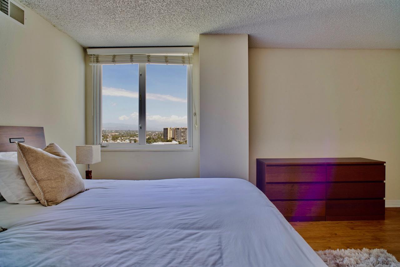 Beach Front Penthouse In Marina Del Rey/ Venice Beach - thumb 23