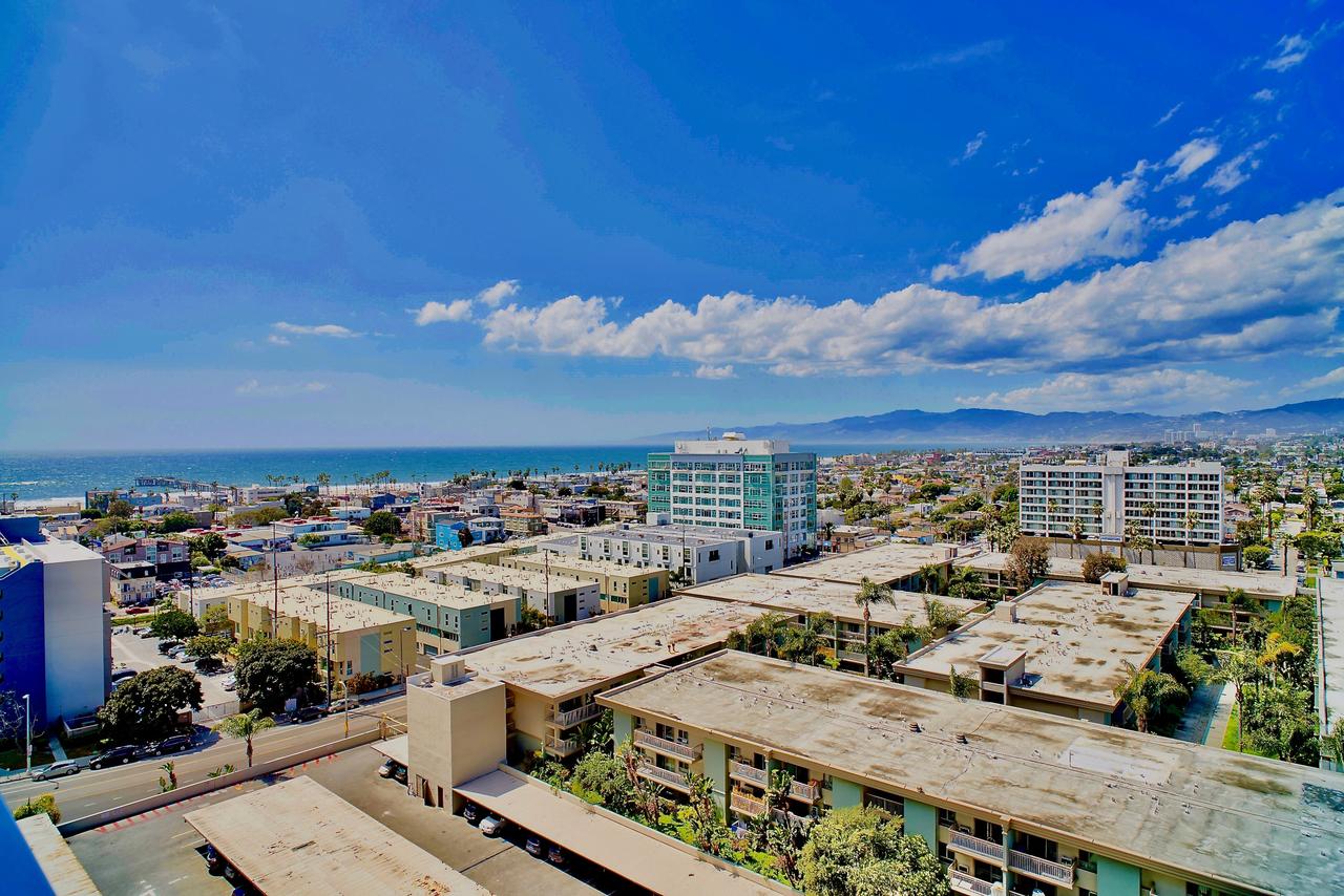 Beach Front Penthouse In Marina Del Rey/ Venice Beach - thumb 40