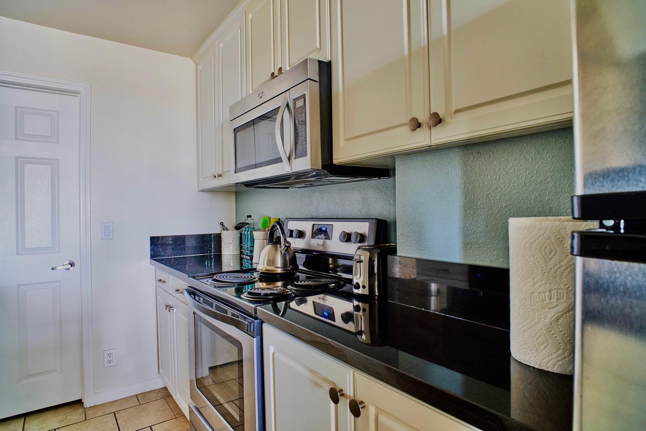 Beach Front Penthouse In Marina Del Rey/ Venice Beach - thumb 18