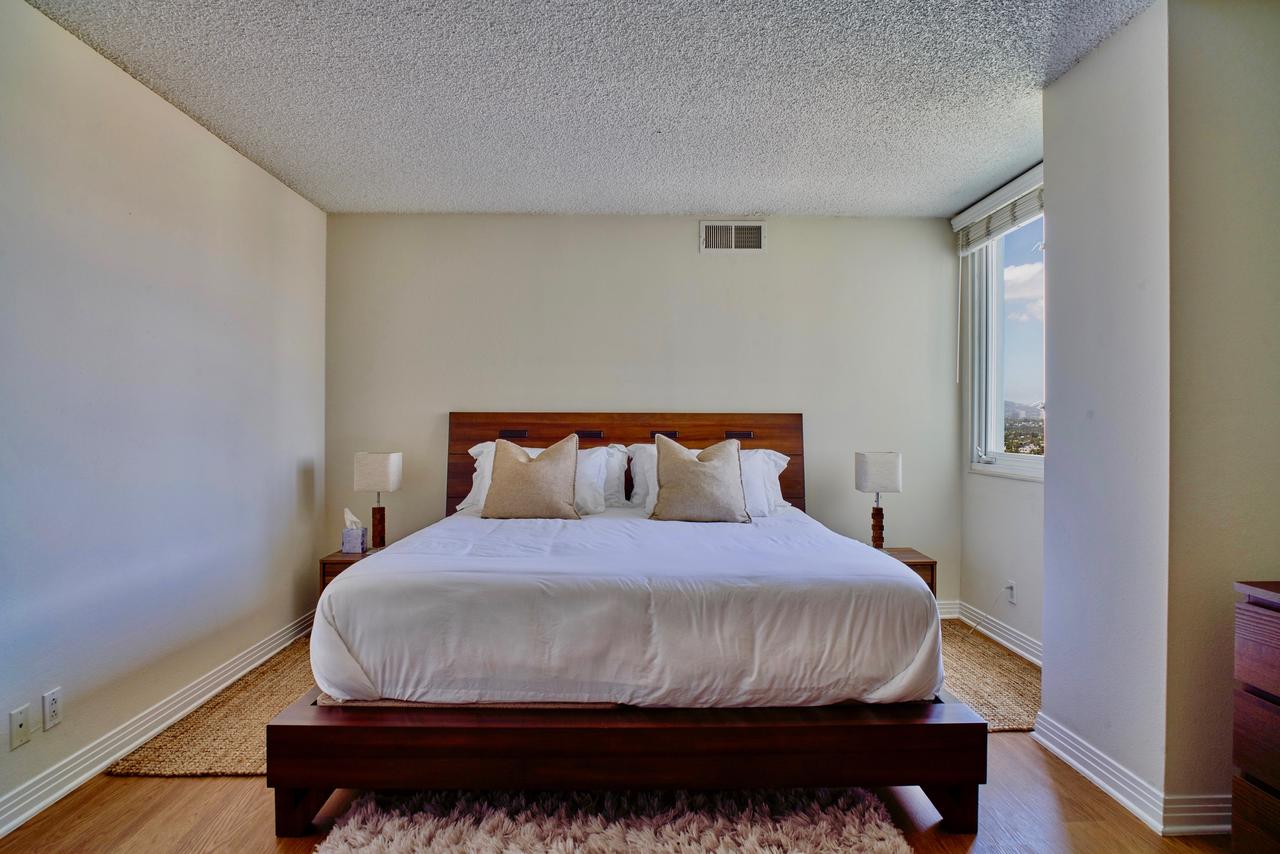 Beach Front Penthouse In Marina Del Rey/ Venice Beach - thumb 4