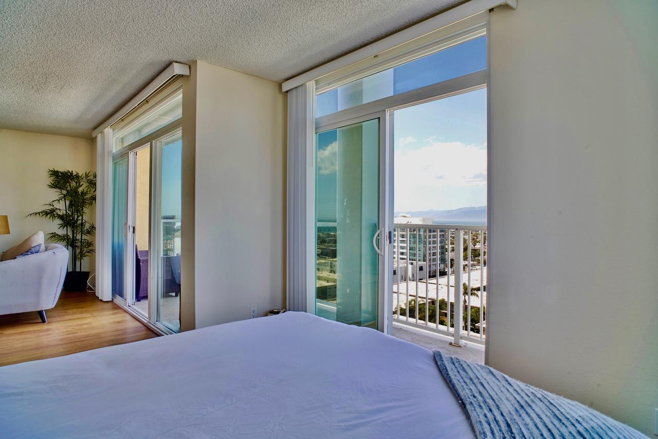 Beach Front Penthouse In Marina Del Rey/ Venice Beach - thumb 35