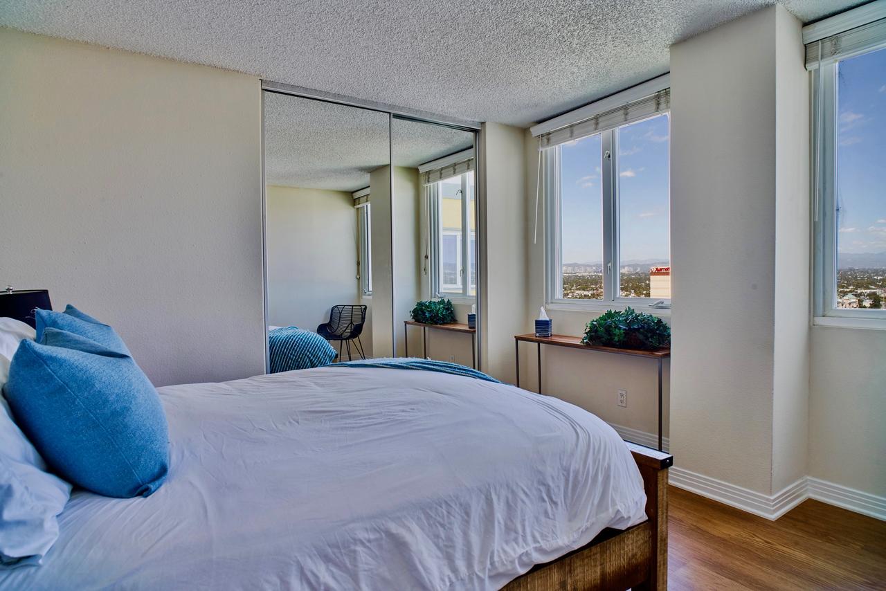 Beach Front Penthouse In Marina Del Rey/ Venice Beach - thumb 7