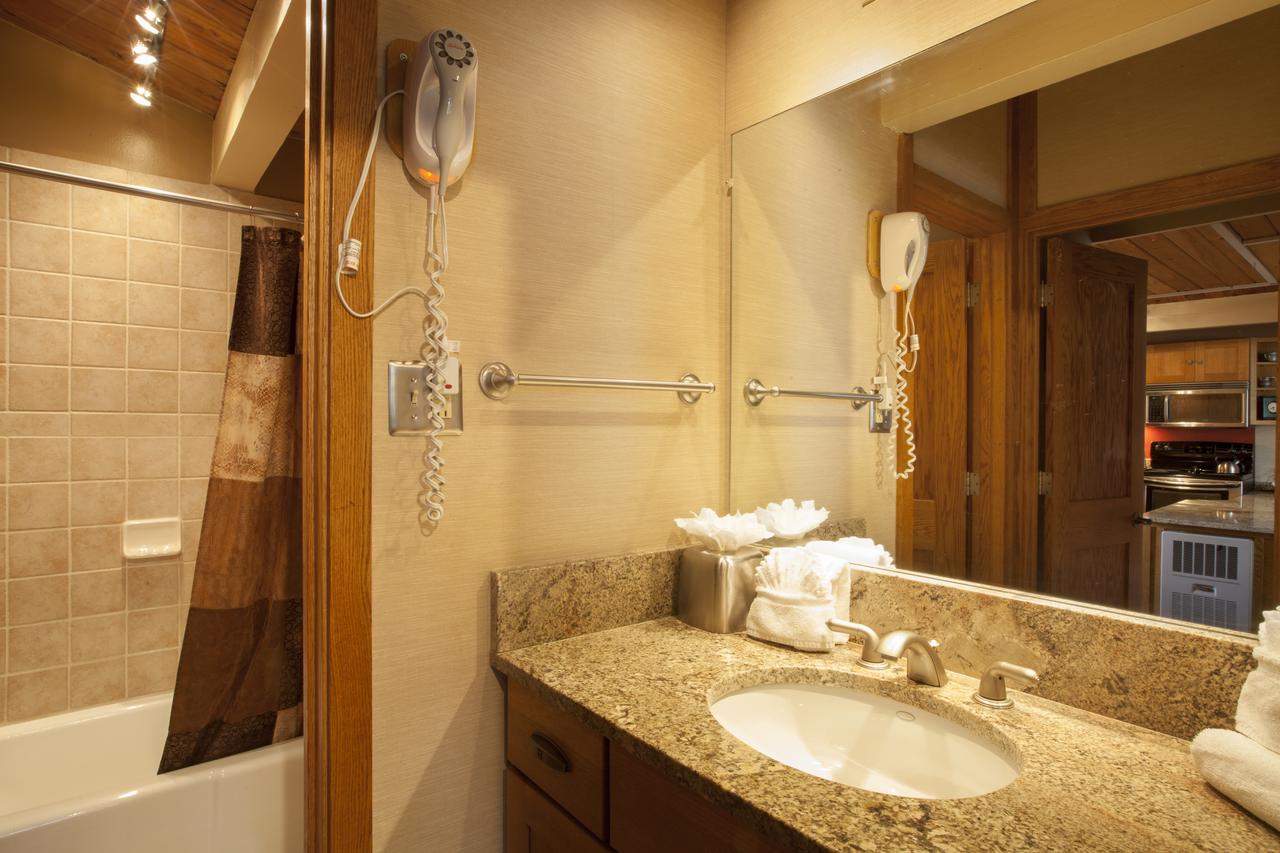 Laurelwood Condominiums, A Destination Residence - thumb 18