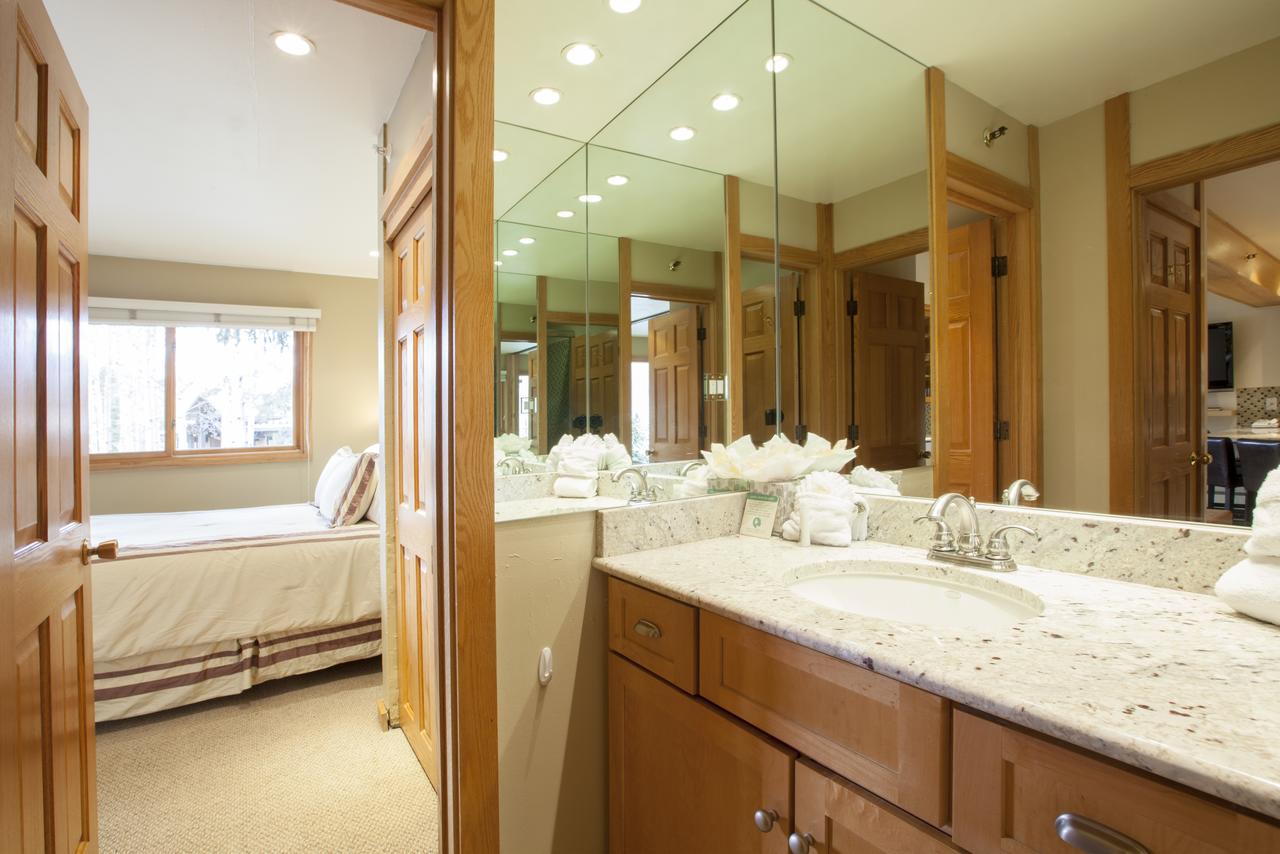 Laurelwood Condominiums, A Destination Residence - thumb 21