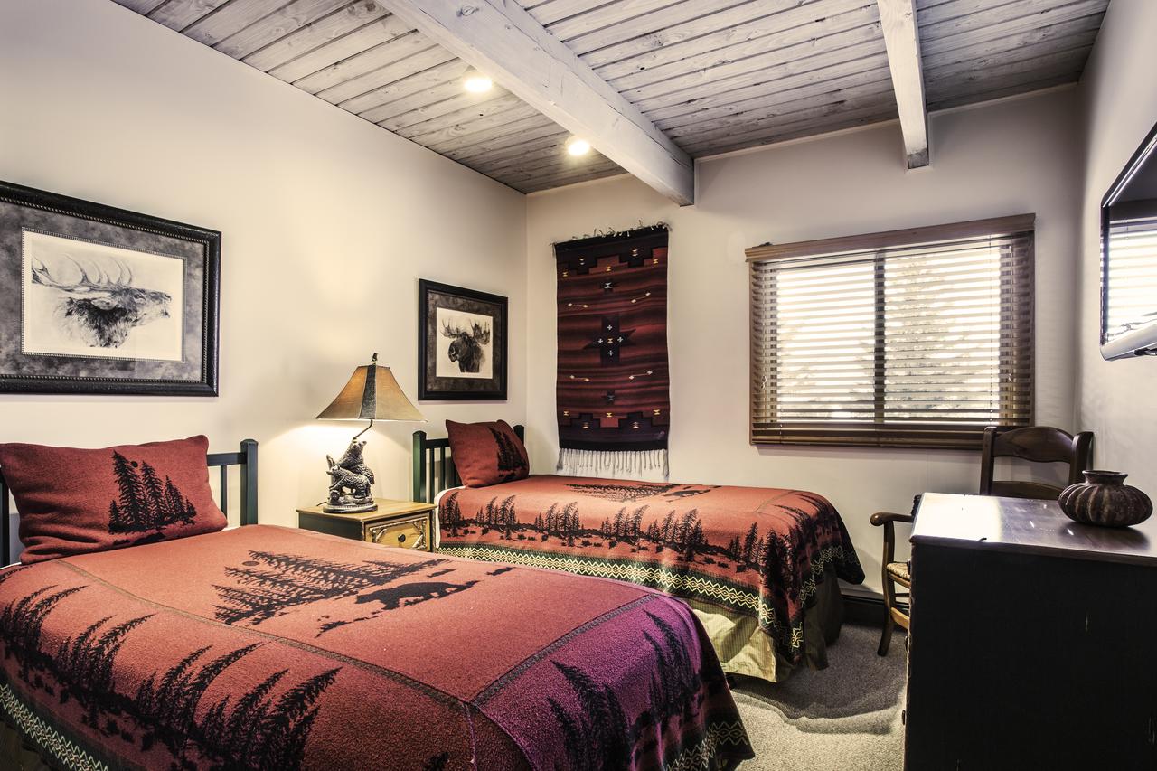 Timberline Condominiums - thumb 29