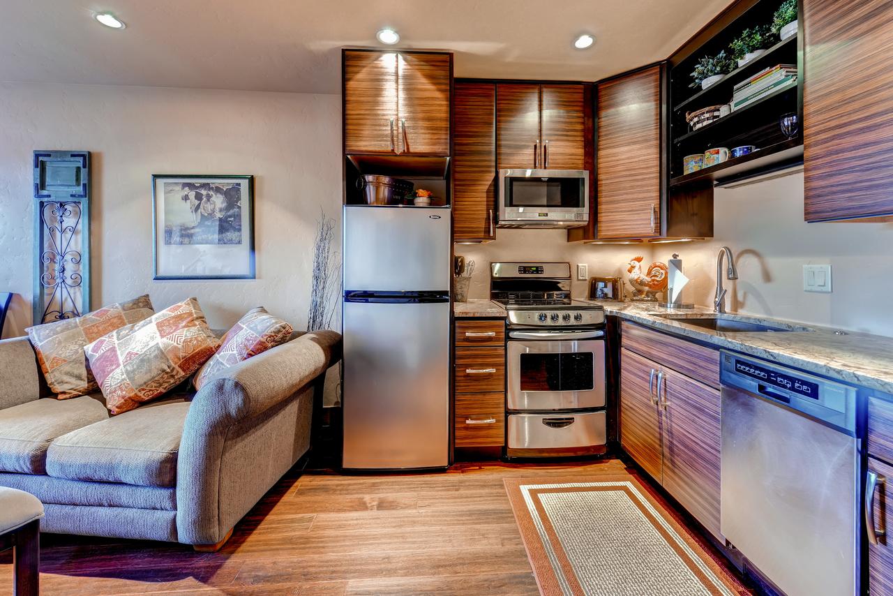 Studio Condo 318 In Historic Frisco At Cedars Lodge - thumb 1