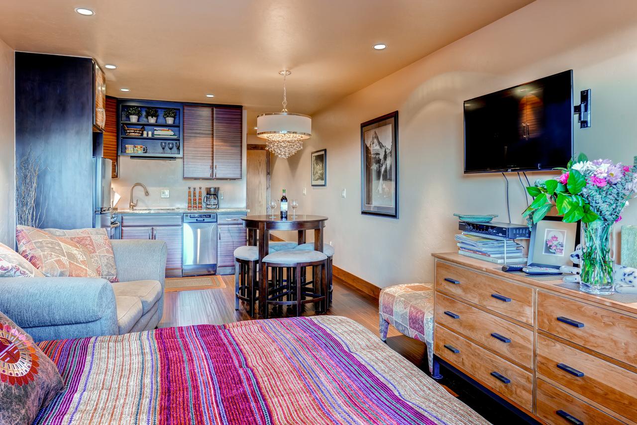 Studio Condo 318 In Historic Frisco At Cedars Lodge - thumb 7