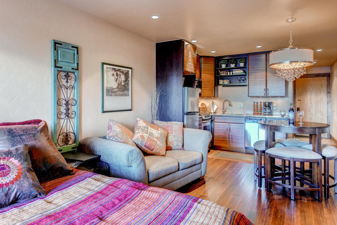 Studio Condo 318 In Historic Frisco At Cedars Lodge - thumb 2