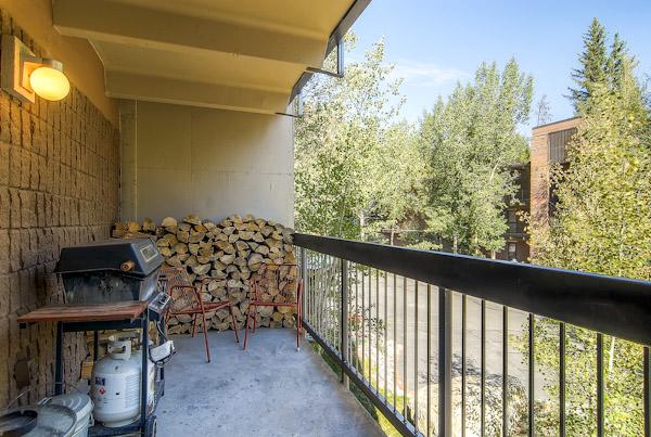 Two-Bedroom Condo 213C In Historic Frisco - thumb 2