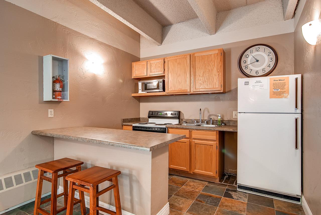 Two-Bedroom Condo 213C In Historic Frisco - thumb 5