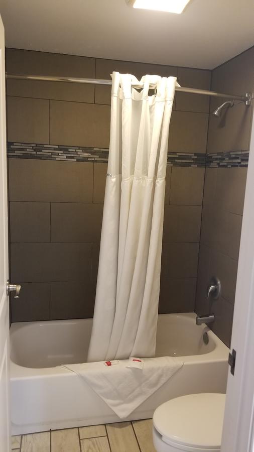 Ramada By Wyndham Pueblo - thumb 5