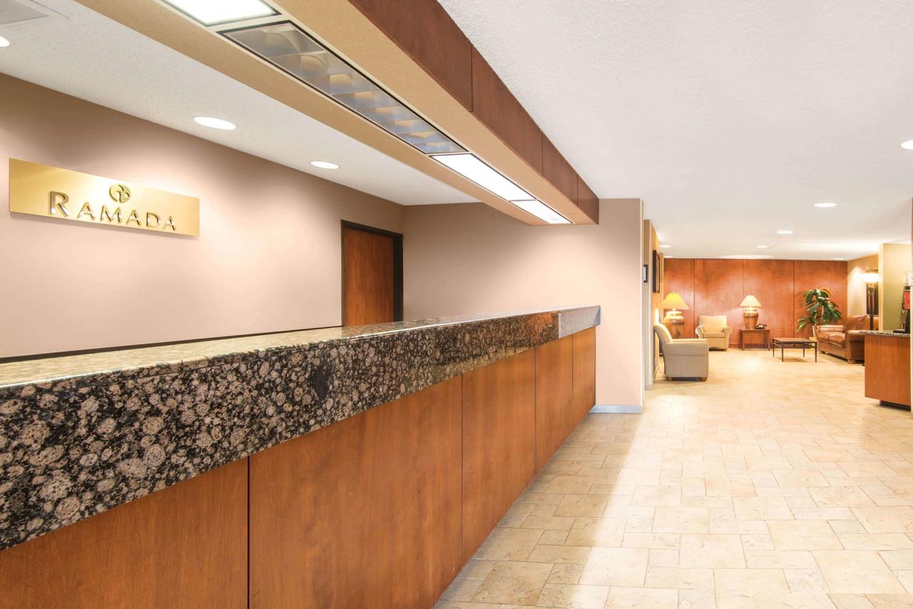 Ramada By Wyndham Pueblo - thumb 11