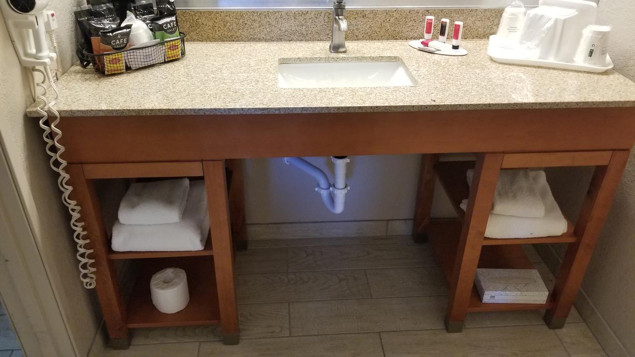 Ramada By Wyndham Pueblo - thumb 20