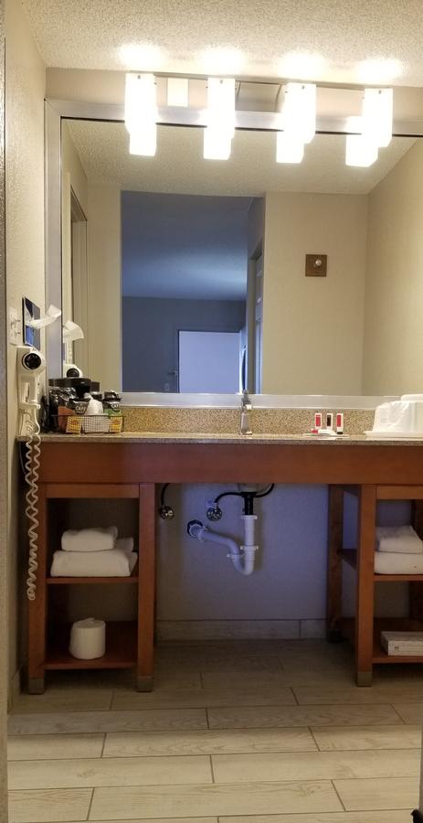 Ramada By Wyndham Pueblo - thumb 3