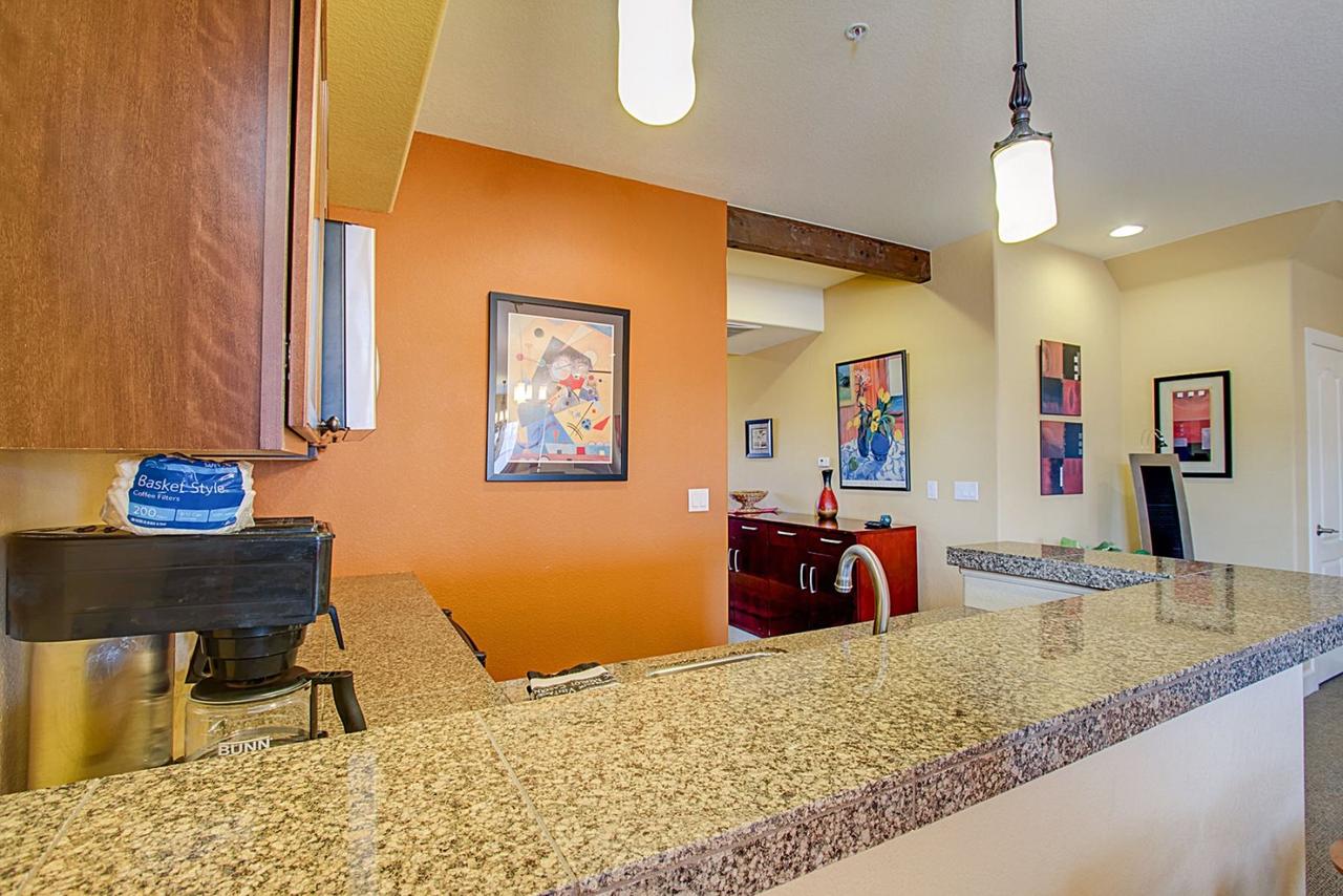 224_Writers #100 - thumb 12