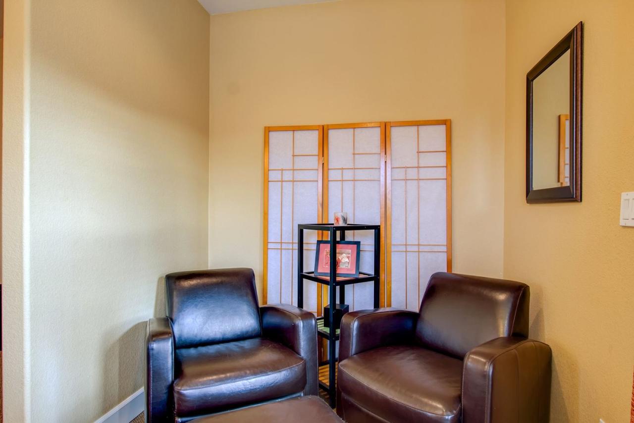 224_Writers #100 - thumb 1