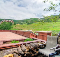 Village Hall 12 - Accommodation Los Angeles