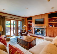 Village Hall 01 - Accommodation Los Angeles