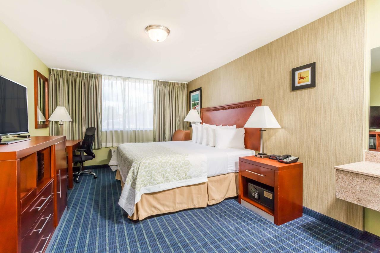 Days Inn By Wyndham Windsor Locks / Bradley Intl Airport - thumb 41