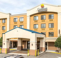 Comfort Inn  Suites Meriden - Accommodation Los Angeles