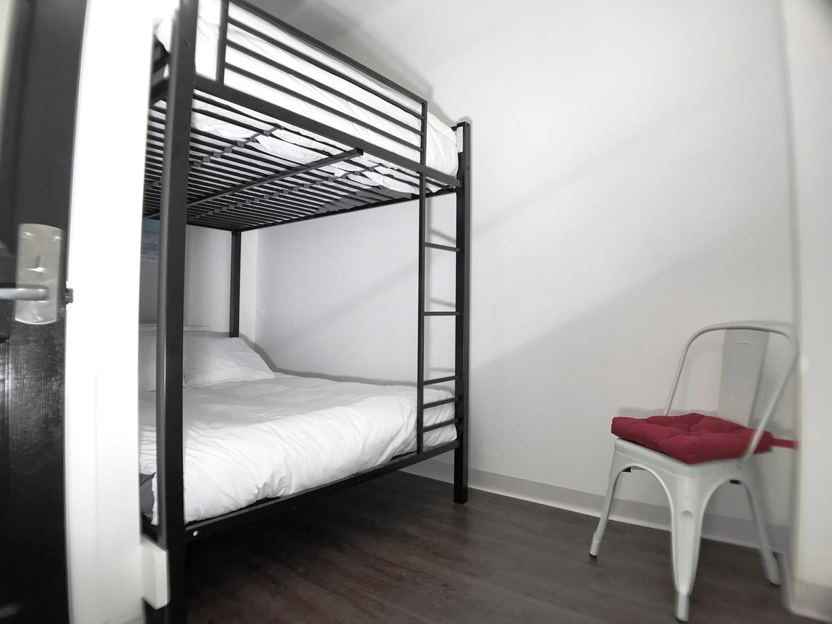 HighRoad Hostel DC - thumb 35