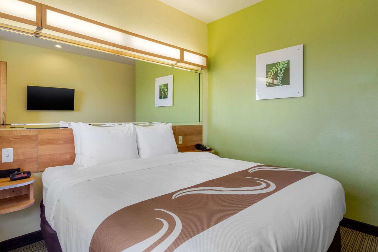 Quality Inn & Suites Lehigh Acres Fort Myers - thumb 1
