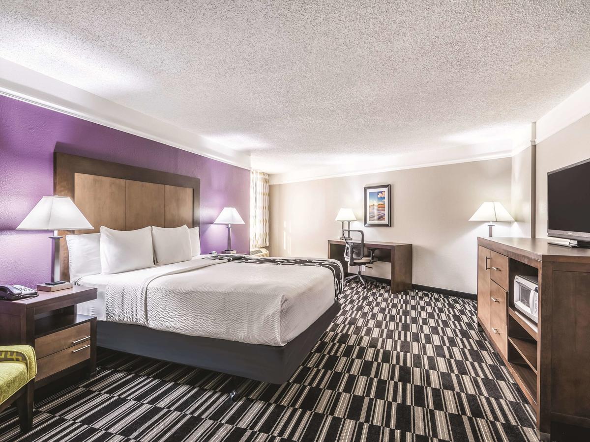 La Quinta Inn By Wyndham Jupiter - thumb 36