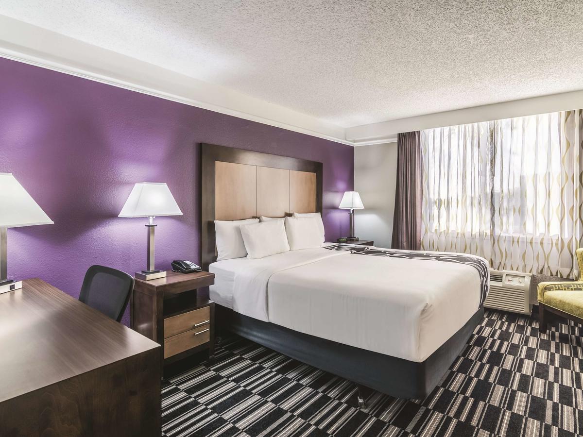 La Quinta Inn By Wyndham Jupiter - thumb 17