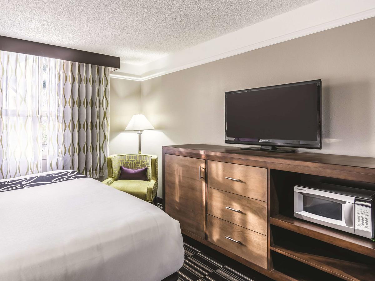La Quinta Inn By Wyndham Jupiter - thumb 21