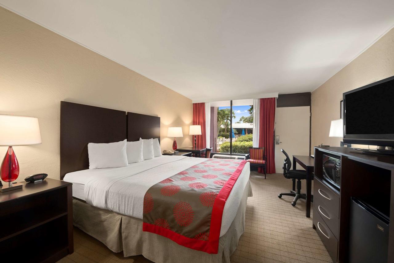 Ramada By Wyndham Naples - thumb 14