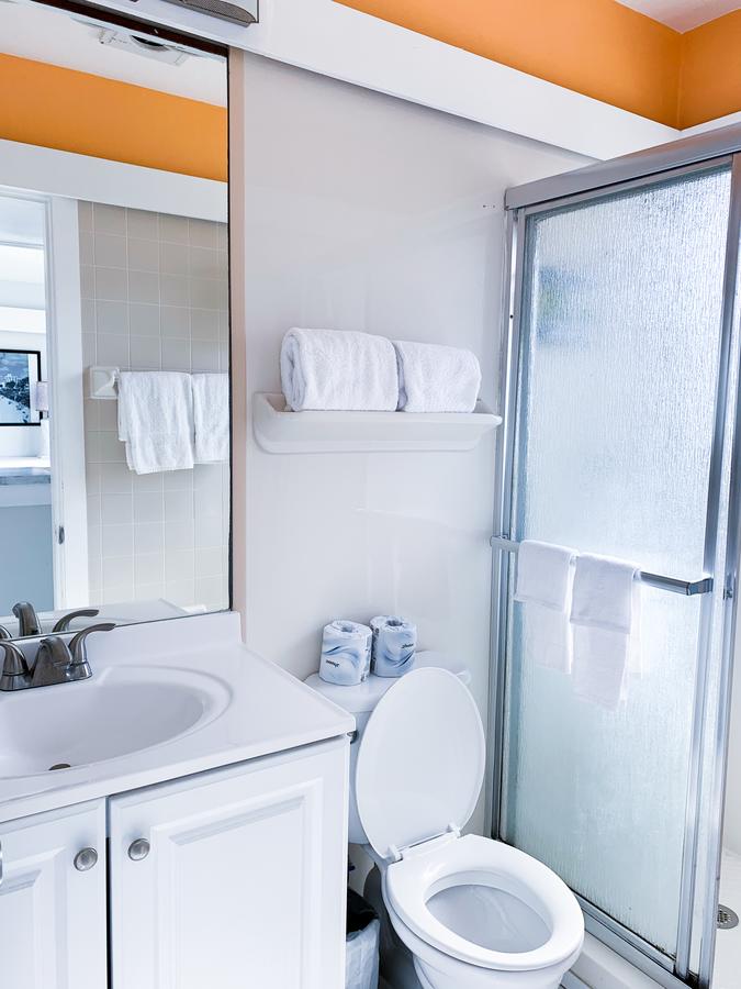 Coral Tides Resort - thumb 42