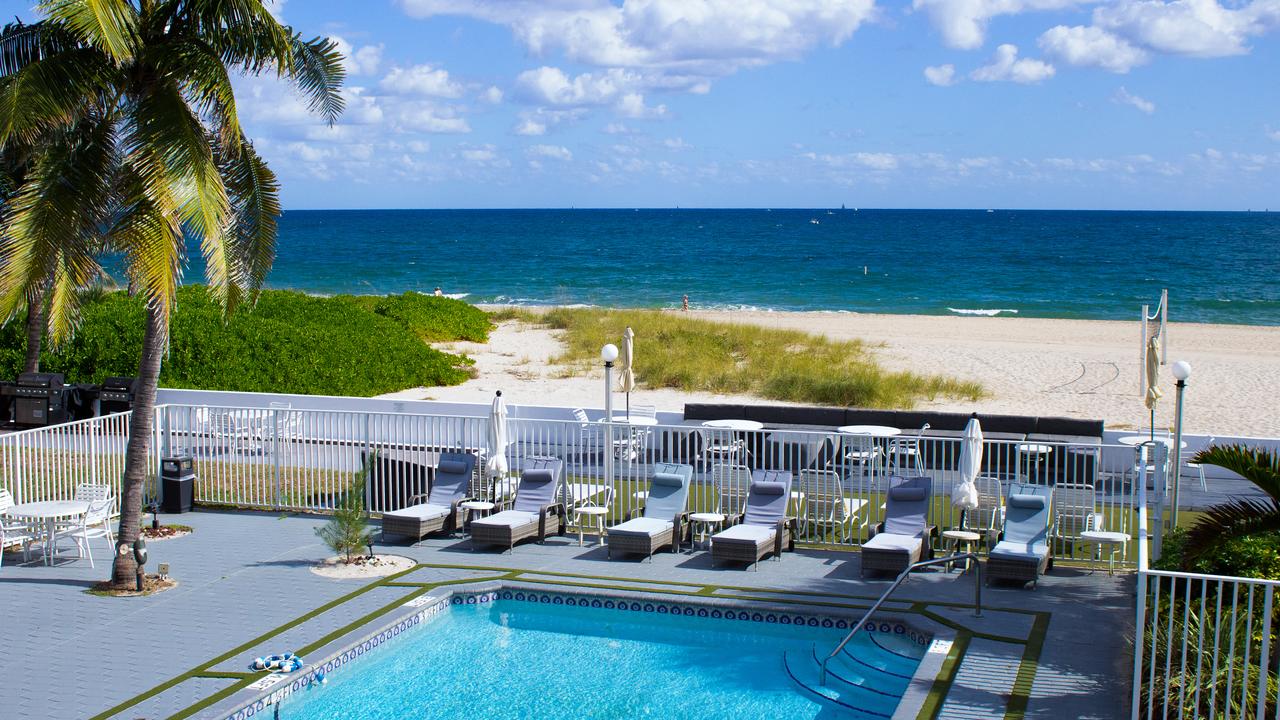 Coral Tides Resort - thumb 8