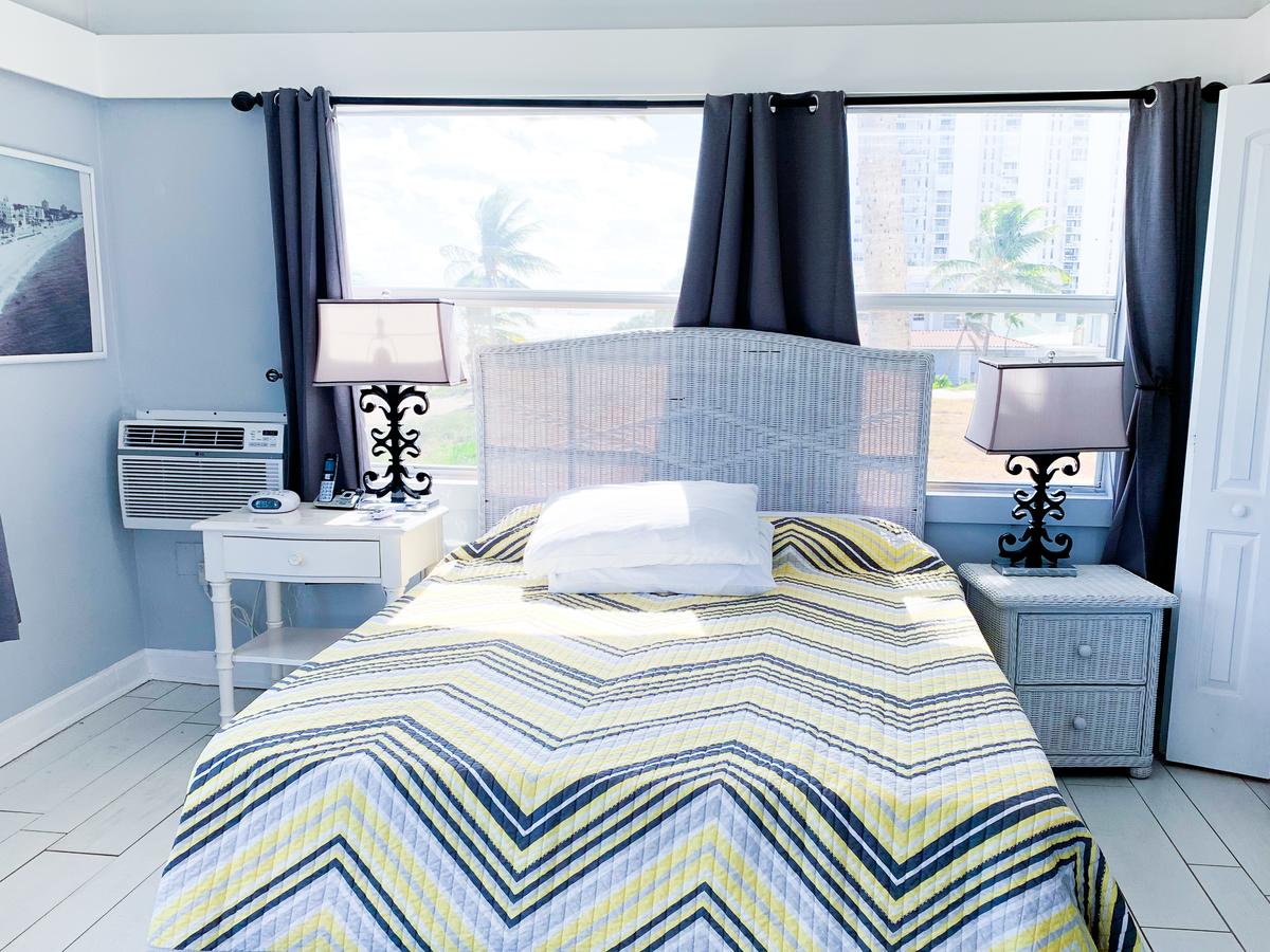 Coral Tides Resort - thumb 23