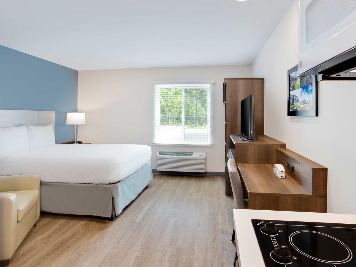 WoodSpring Suites Daytona Speedway - thumb 3