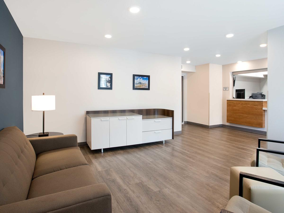 WoodSpring Suites Daytona Speedway - thumb 8