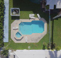 Hallandale Motel/Apartments Extended Stay - Accommodation Los Angeles