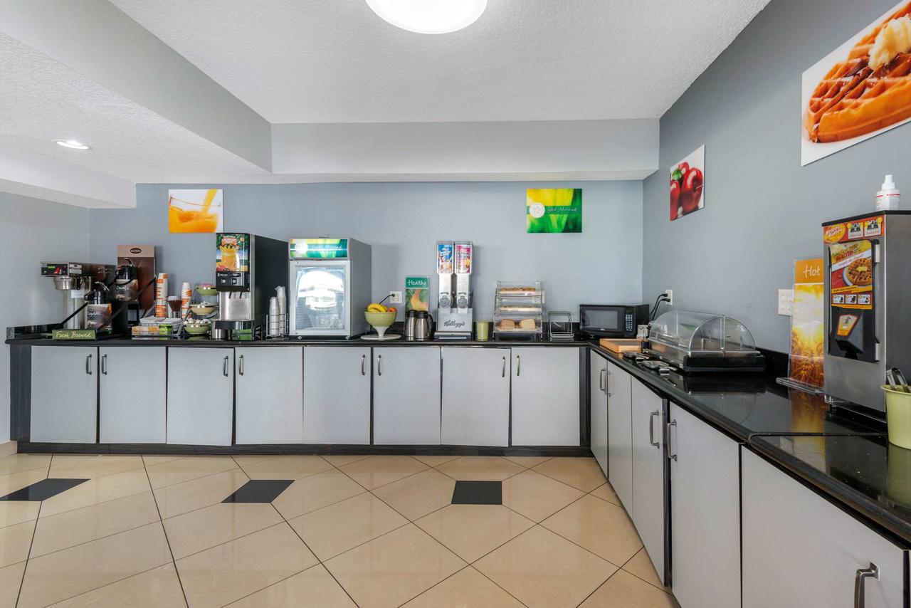 Quality Inn Daytona Beach Oceanfront - thumb 22