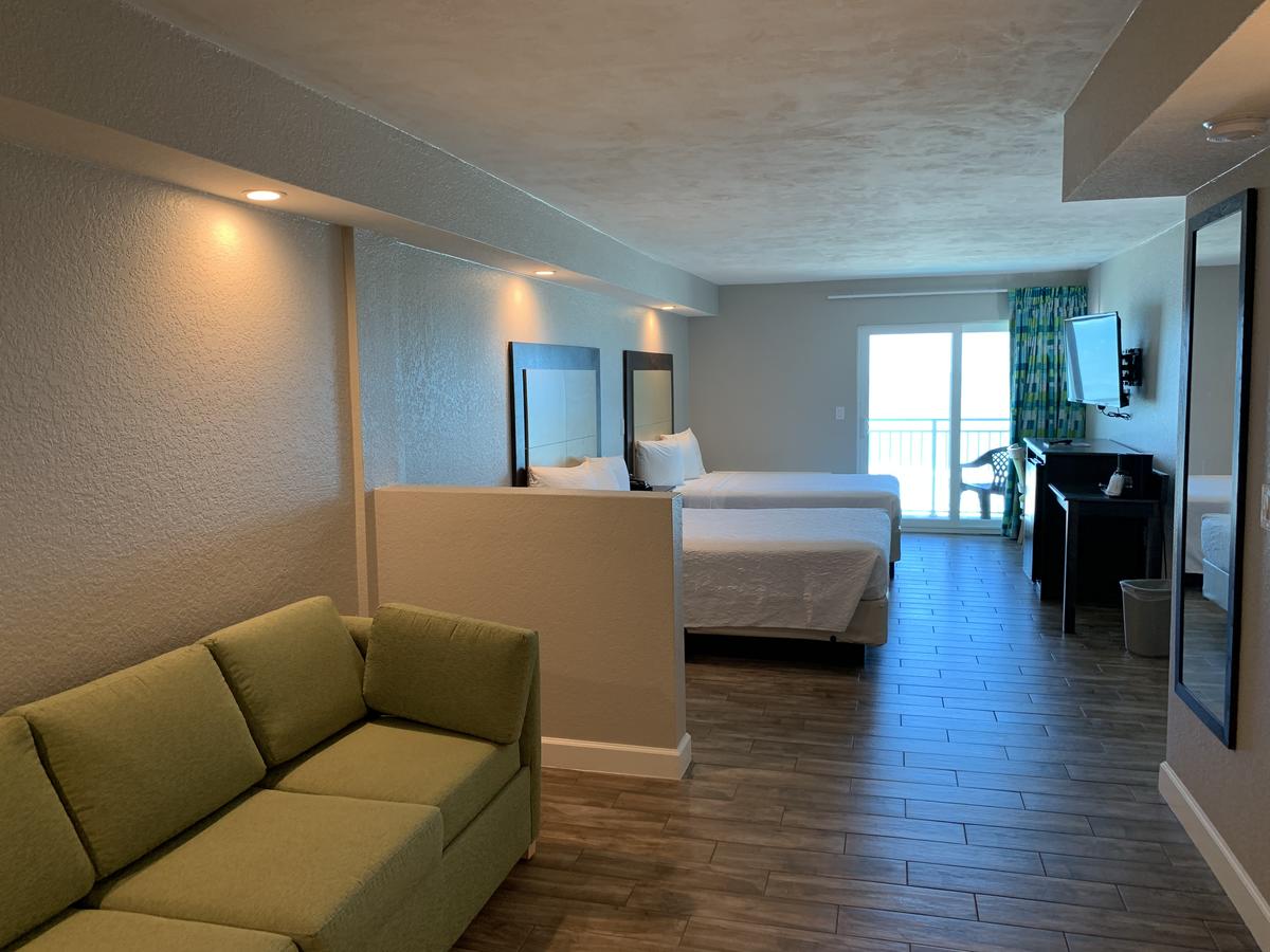 Boardwalk Inn And Suites - thumb 30