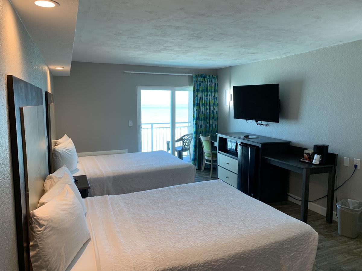 Boardwalk Inn And Suites - thumb 33