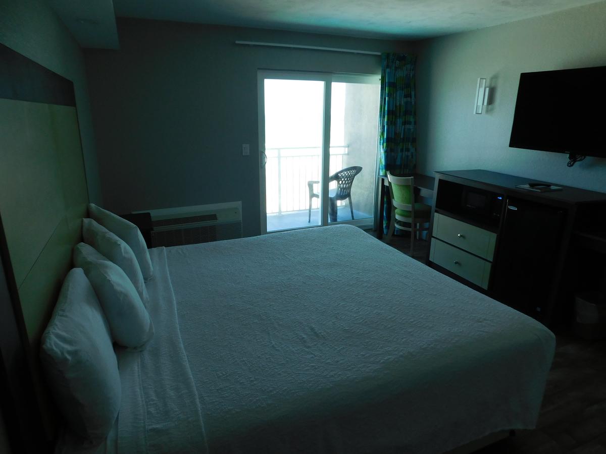 Boardwalk Inn And Suites - thumb 24